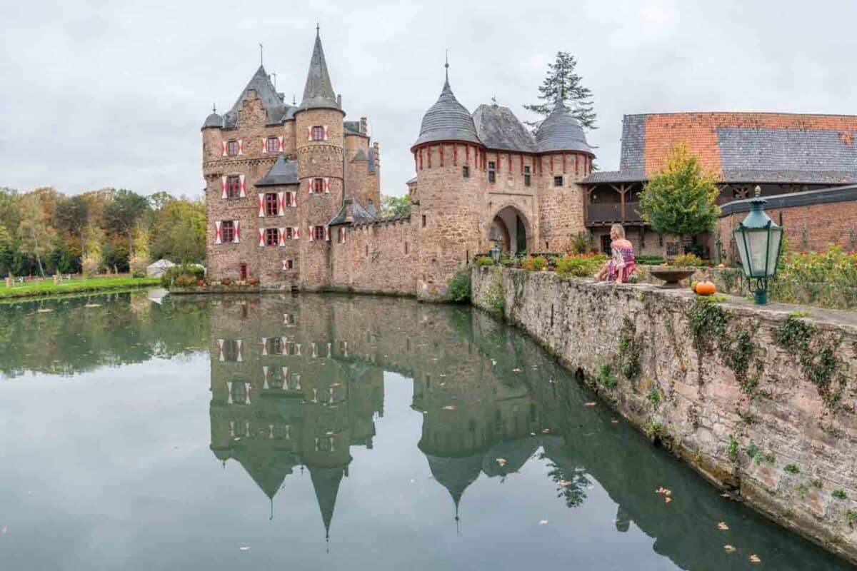 Satzvey Castle Mechernich Germany Best Water Castles Germany 1200x800 