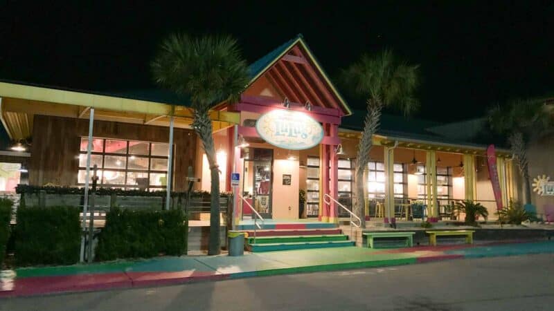 Lulu's - Top restaurants in Destin Florida | Getting Stamped