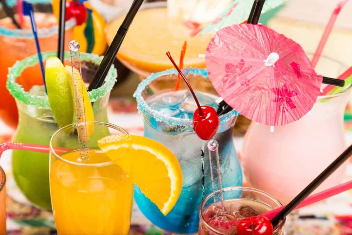 top-6-best-tiki-bars-in-key-largo