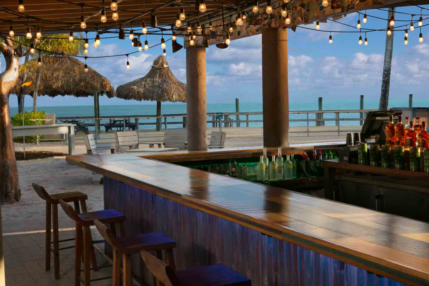 Tiki bar islamorada florida inn postcard keys bars famous world resort marina beach restaurants fl holiday isle key saved