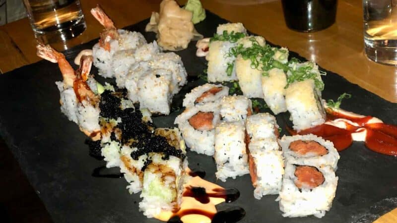 sushi combo platter