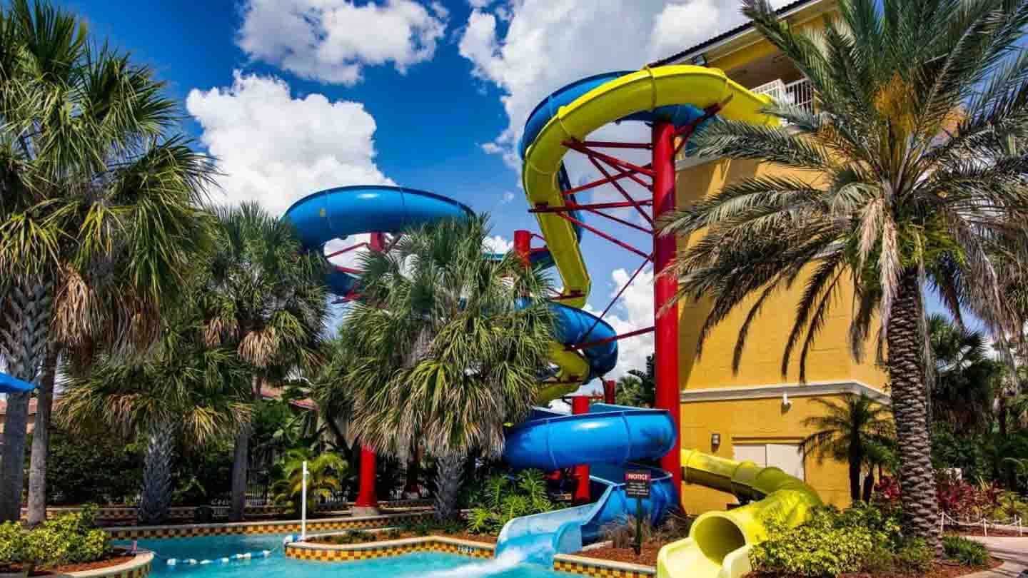 15 Best Orlando Waterpark Hotels Families will Love